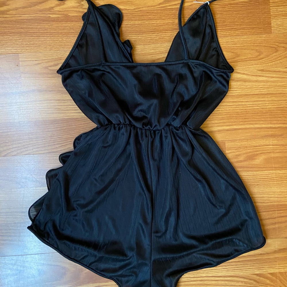Vintage 80s Sheer romper with ruffled detail